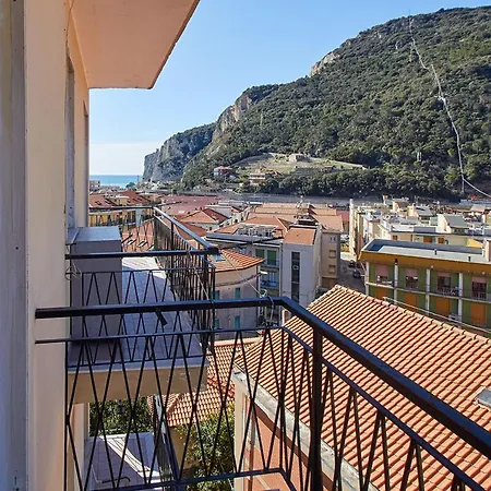 Rivierarent Al Boschetto Apartment *
